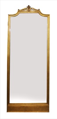 Lot 604 - A large gilt framed wall mirror