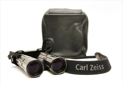 Lot 428 - A pair of Zeiss 10 x 40B binoculars