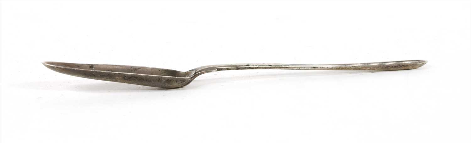 Lot 137 - A George III silver double ended marrow scoop