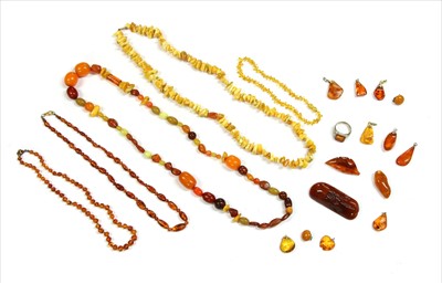 Lot 96 - A quantity of amber jewellery