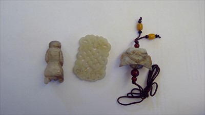 Lot 214 - A collection of Chinese jade and hard stone carvings