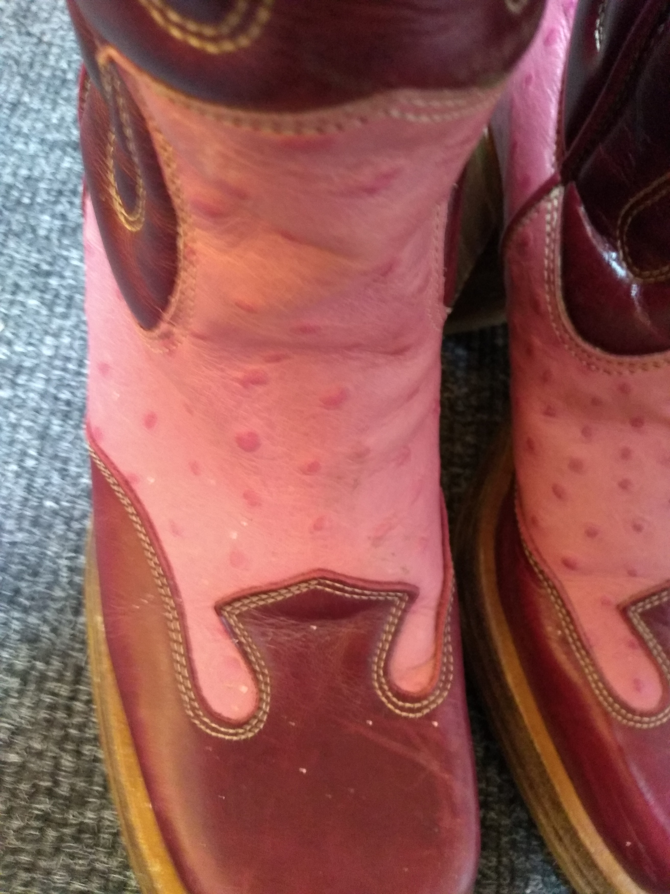 Pink best sale ostrich boots