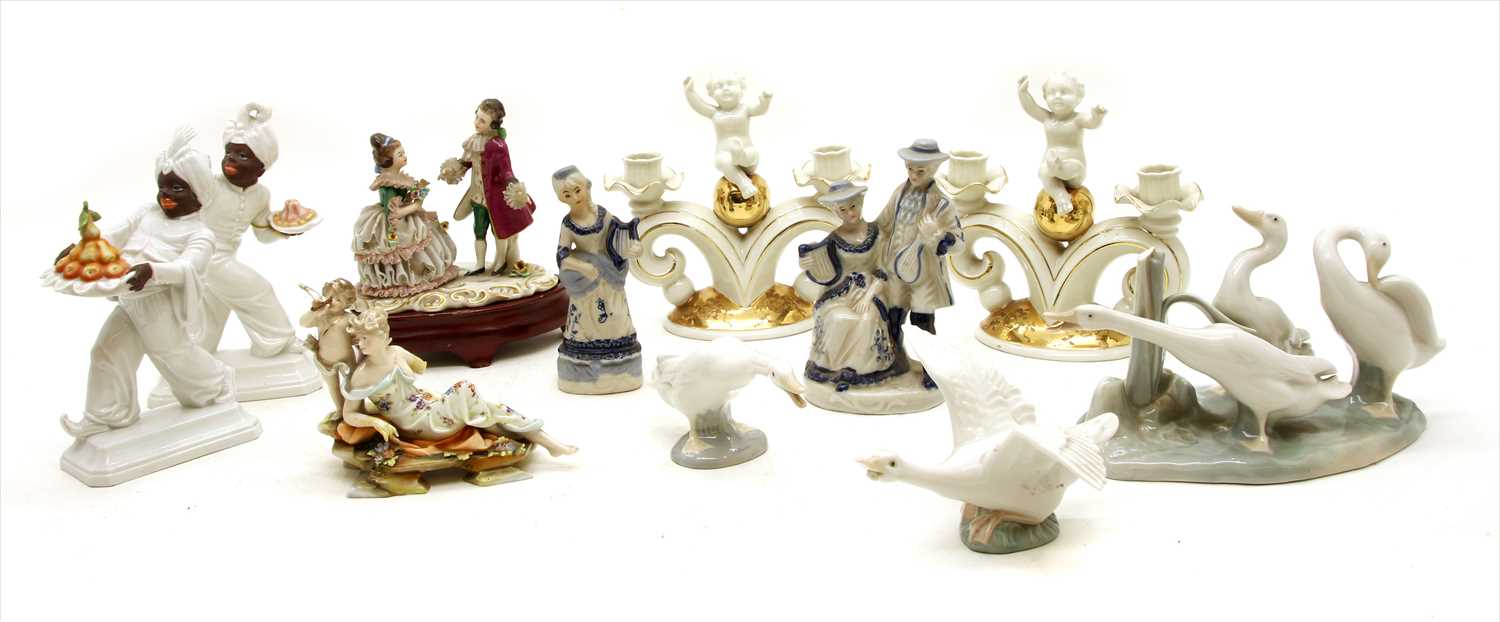 Lot 292 - A collection of ceramic figures