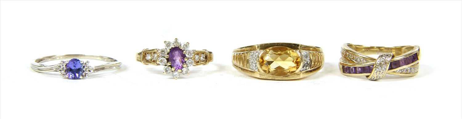 Lot 46 - Four gold rings