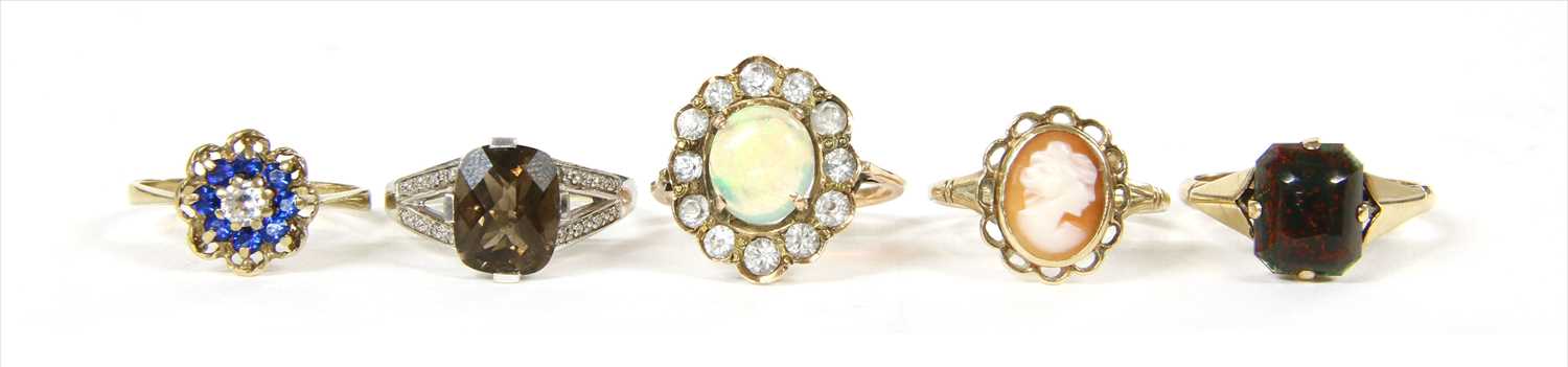 Lot 57 - Five gold rings