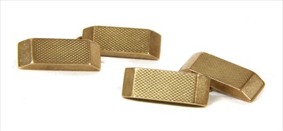 Lot 31 - A pair of 9ct gold cufflinks