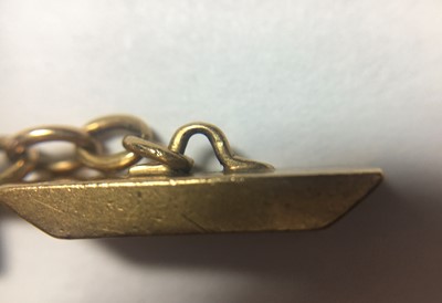 Lot 31 - A pair of 9ct gold cufflinks