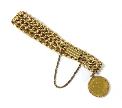 Lot 37 - A 9ct gold graduated double curb link bracelet