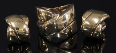 Lot 182 - A pair of French 18ct gold hoop earrings by Charles Gavet, c.1990