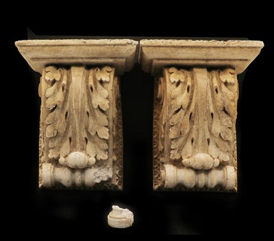 Lot 146 - A pair of neoclassical reconstituted stone corbels