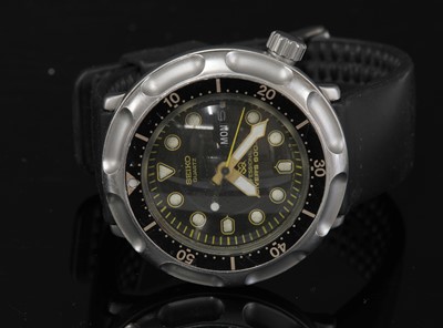 Lot 393 - A titanium and stainless steel Seiko 'Ashtray' quartz professional tuna diver's watch, c.1986