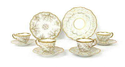 Lot 265 - A quantity of Flight Barr & Barr Worcester 'Seaweed' pattern tea cups and saucers