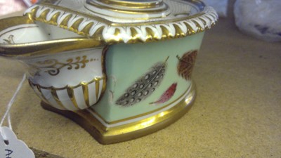 Lot 143 - A collection of Flight Barr & Barr ceramics