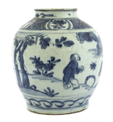 Lot 98 - A Chinese blue and white jar