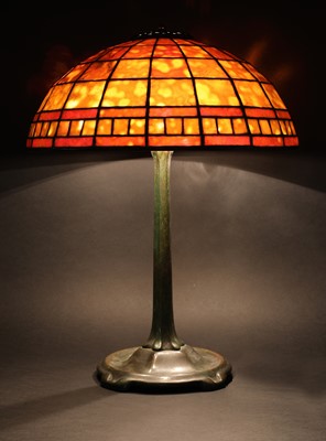 Lot 442 - A Tiffany Studios' table lamp