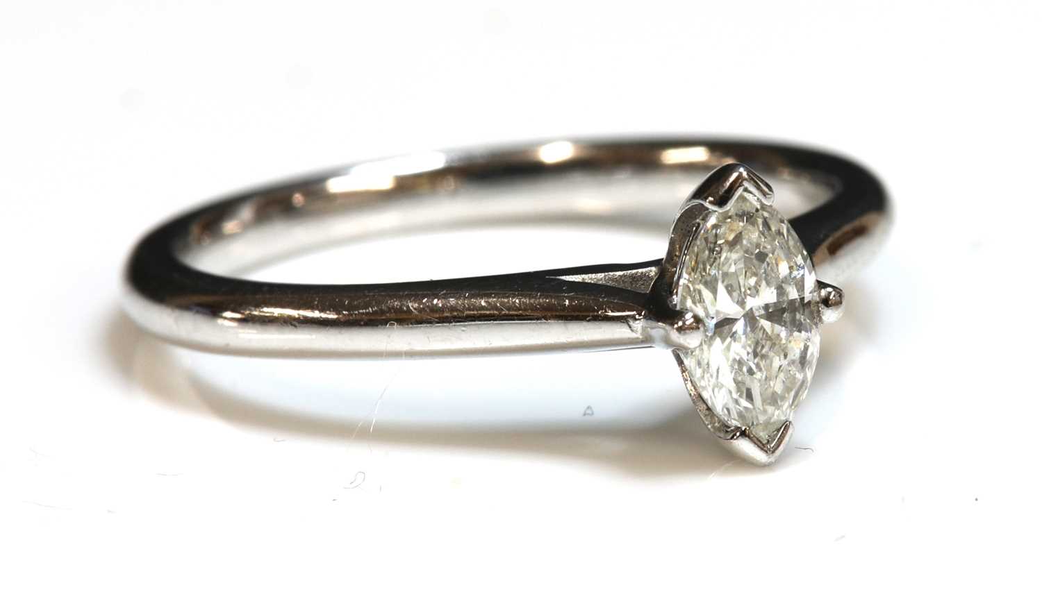 Lot 289 - An 18ct white gold single stone marquise cut diamond ring