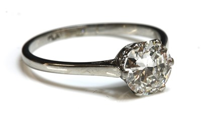 Lot 135 - A platinum single stone diamond ring