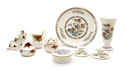 Lot 262 - A quantity of Royal Albert 'Old Country Roses'