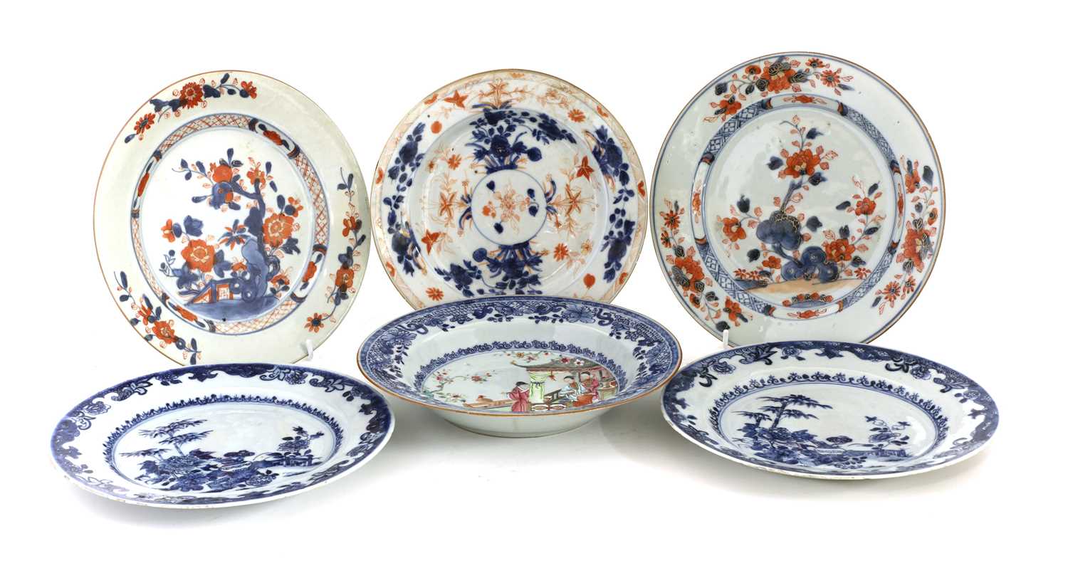 Lot 231 - A collection of Chinese blue and white