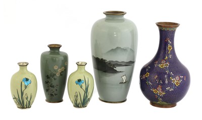 Lot 126 - A collection of five Japanese cloisonné vases