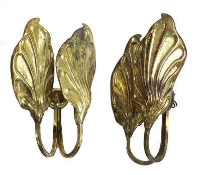 Lot 255 - A pair of wall lights