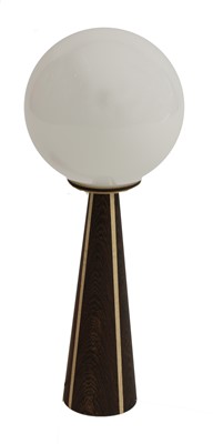 Lot 461 - A 'Cloodoe' table lamp