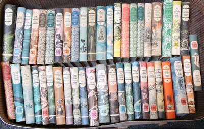 Lot 274 - A large quantity of Compton book club novels