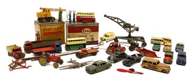 Lot 356 - A quantity of tin plate toys