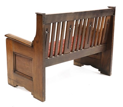Lot 189 - An Arts and Crafts oak settle