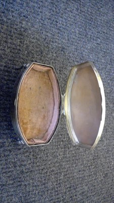 Lot 87 - An Edwardian silver ring box