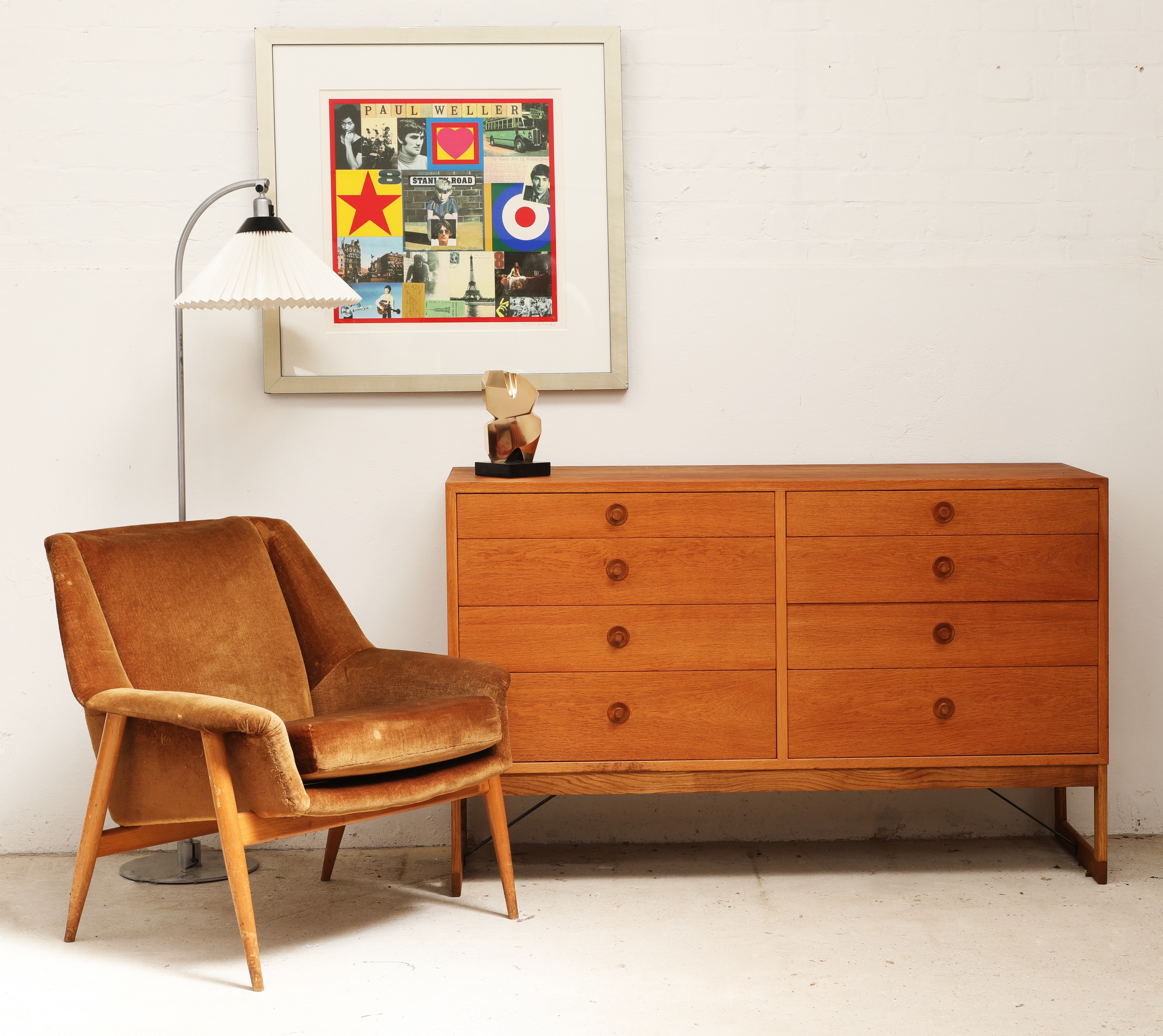 Lot 43 - A Parker Knoll 'PK-940' armchair,