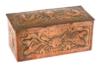 Lot 181 - An Arts and Crafts Newlyn-style trinket box and cover