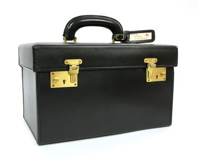 Lot 434 - A Pendragon black leather vanity case