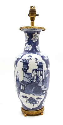 Lot 168 - A Chinese blue and white porcelain vase