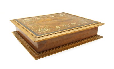 Lot 370 - An italian walnut inlaid box