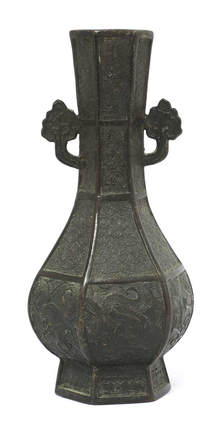 Lot 204 - A Chinese bronze vase