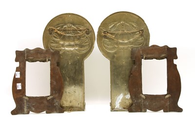 Lot 186 - A pair of Arts & Crafts wall lights