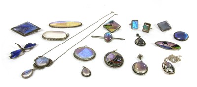 Lot 186 - A quantity of butterfly wing jewellery