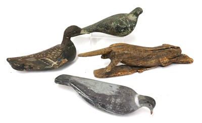 Lot 104 - A folk carved wooden and painted decoy duck