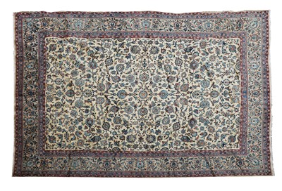 Lot 197 - A fine Kashan carpet
