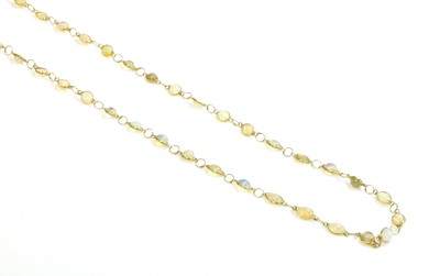 Lot 319 - An opal necklace