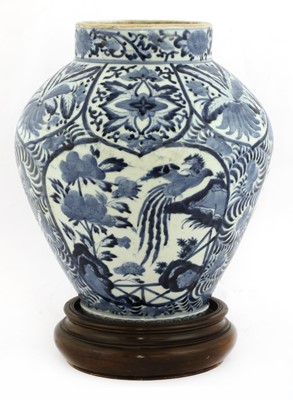 Lot 283 - A Japanese Arita blue and white vase