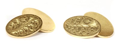 Lot 136 - A pair of 9ct gold cufflinks