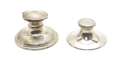 Lot 145 - An Edwardian silver capstan ink well by WH Hassler