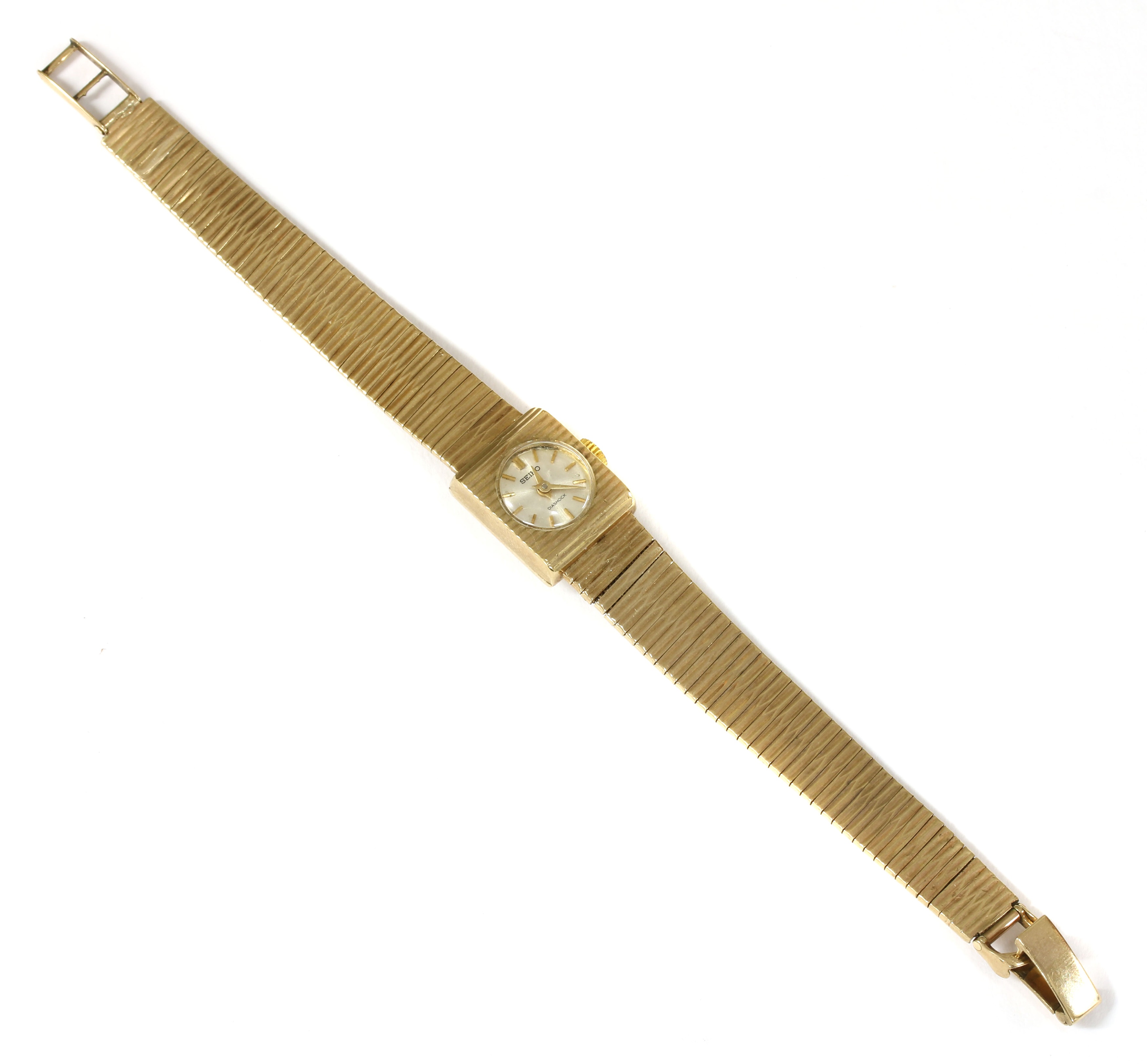 Lot 170 A ladies 9ct gold Seiko Diashock