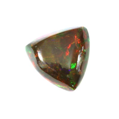 Lot 129 - An unmounted triangular black opal