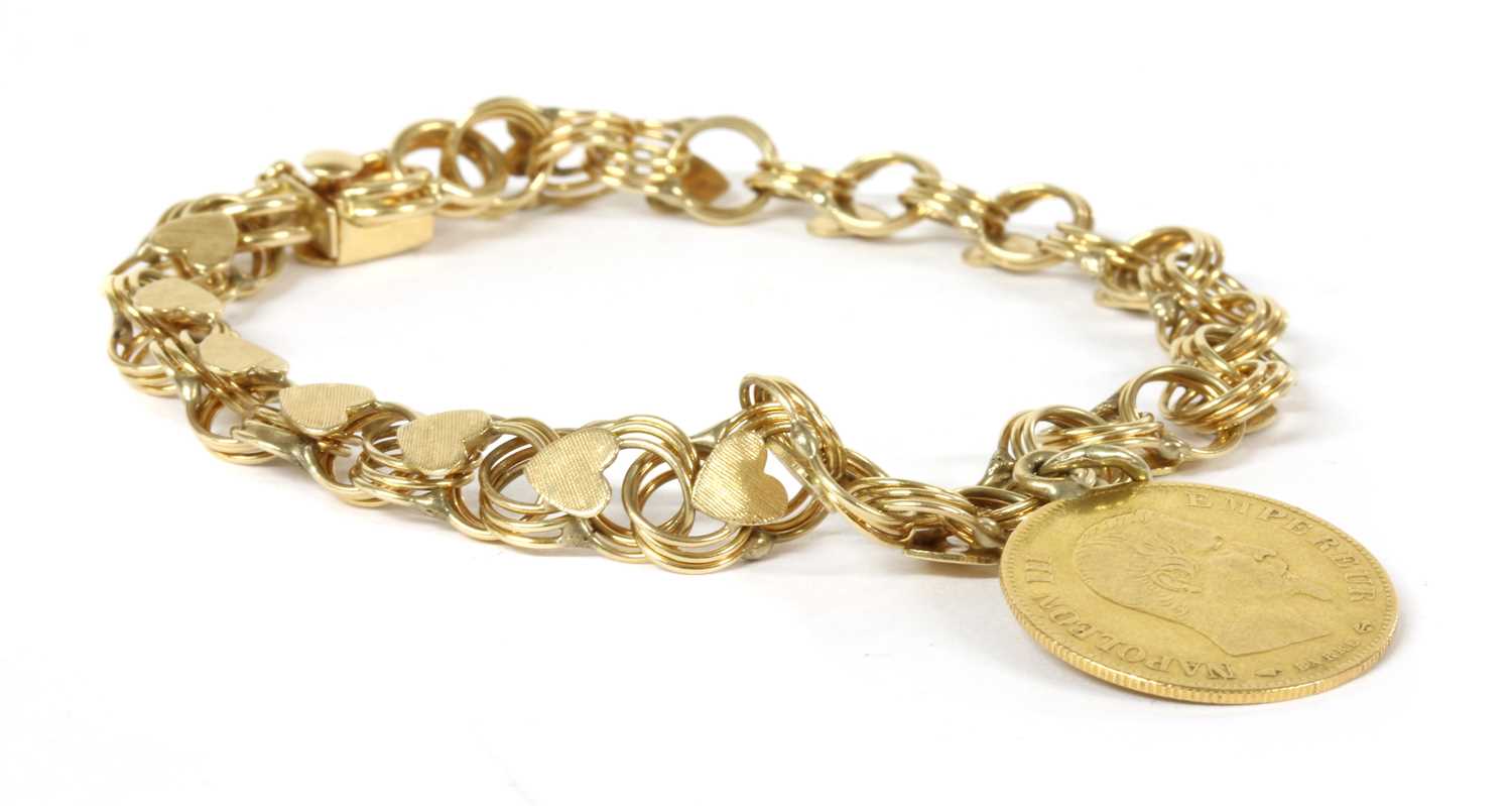 Lot 38 - A gold bracelet