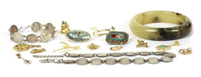 Lot 209 - A quantity of jewellery