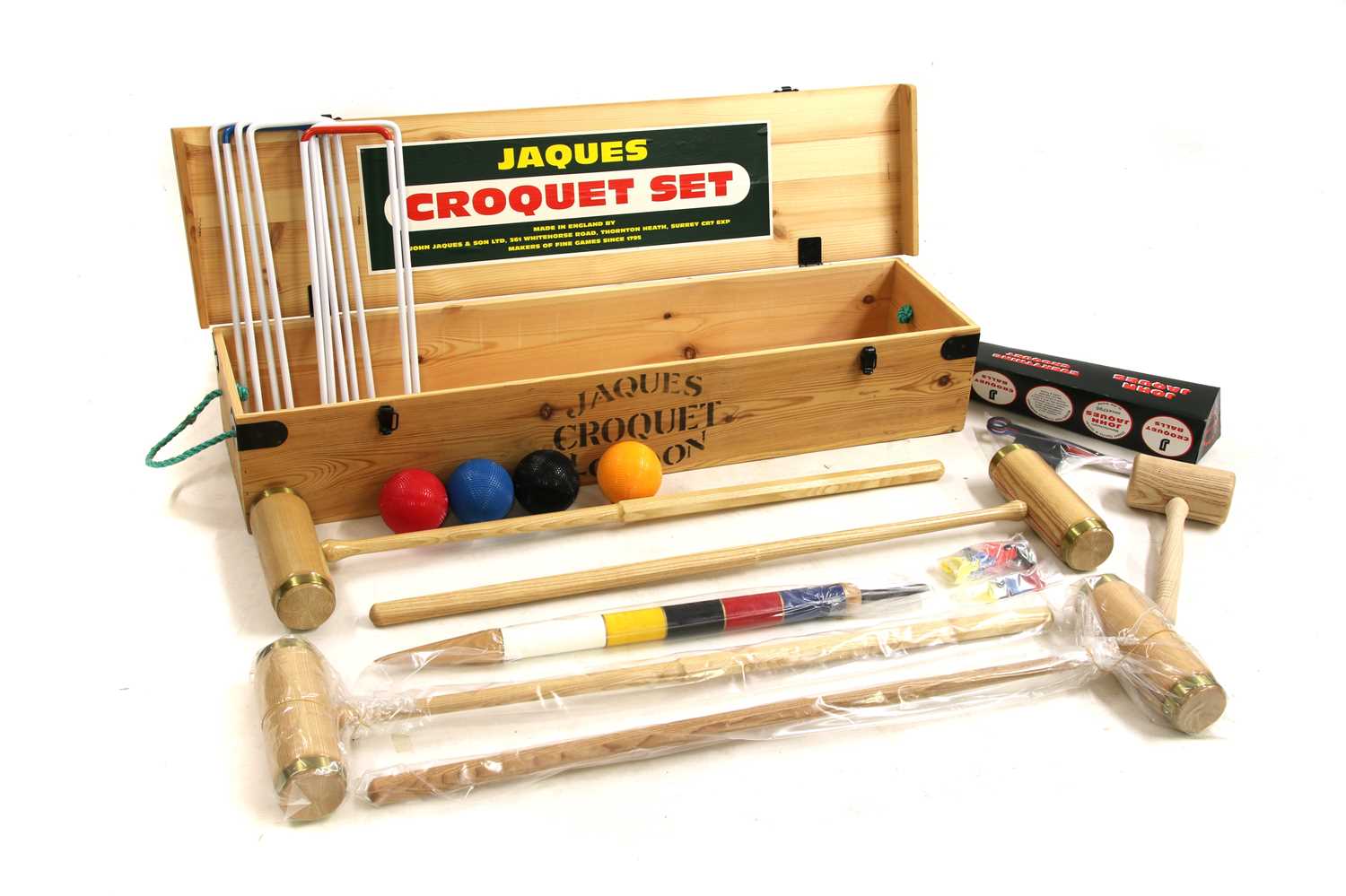 Lot 469 - Jacques Croquet, full unused set in original box