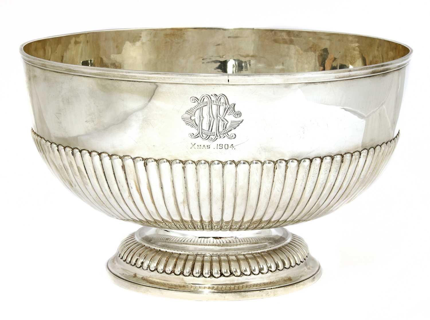 Lot 32 - A Victorian silver rose bowl